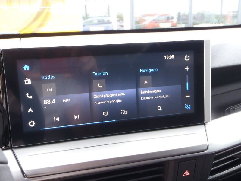 Opel Frontera Hybrid GS 1.2 Turbo 81kW - fotka 18 z 33