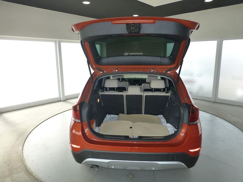 BMW X1 (2014) 2,0D*XDRIVE*PARK.KAM*VYHŘ.SED* - fotka 25 z 27
