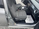 Toyota Auris 1.8i 16v HYBRID AUT SERVIS TOP - náhled 135