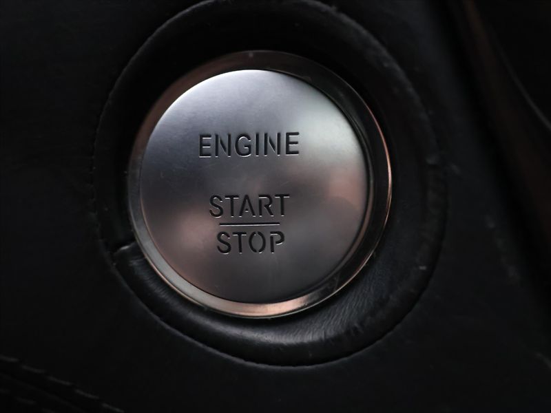 Mercedes-Benz CL 4.7 500 320kW  Blue EFFICIENCY - fotka 23 z 37