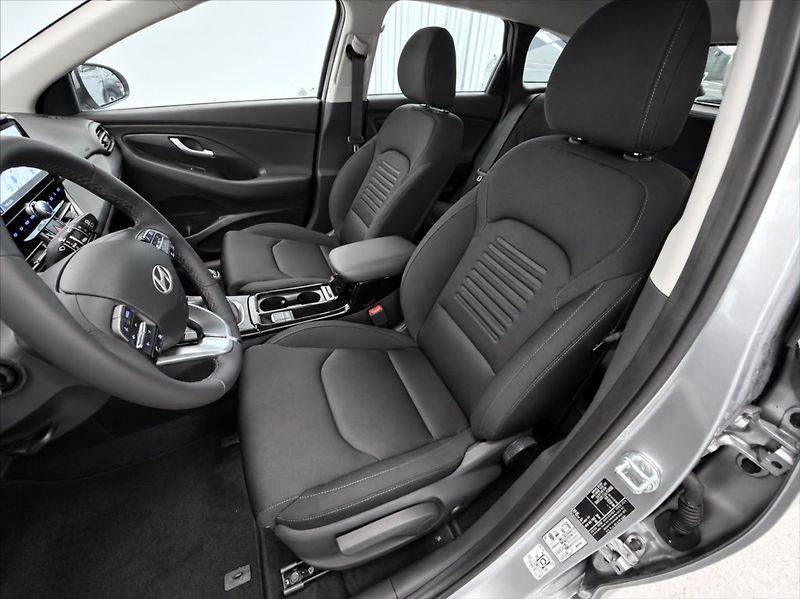 Hyundai i30 (2025) 1,5 STYLE- NOVÝ VŮZ - fotka 7 z 16