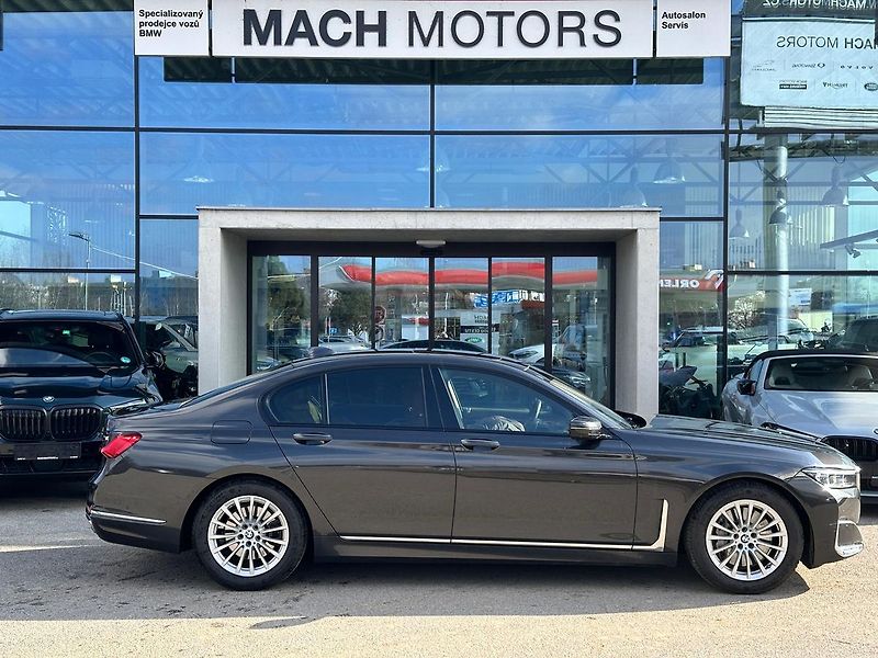 BMW Řada 7 740D xDrive Executive Pro - fotka 5 z 24