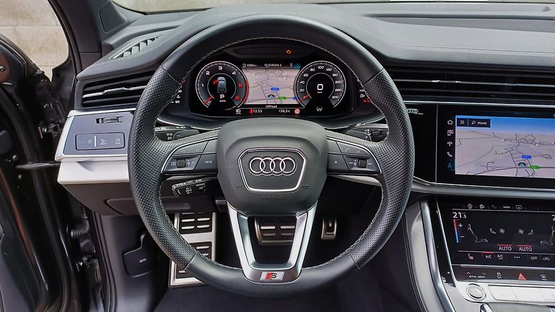 Audi Q7 S-LINE 3.0TDI WEBASTO B&O 1ČR  - fotka 26 z 44
