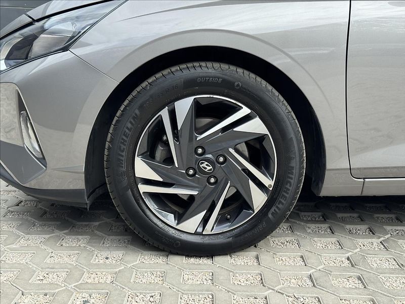 Hyundai i20 1,0 T-GDI Comfort Club ZÁRUKA - fotka 19 z 24