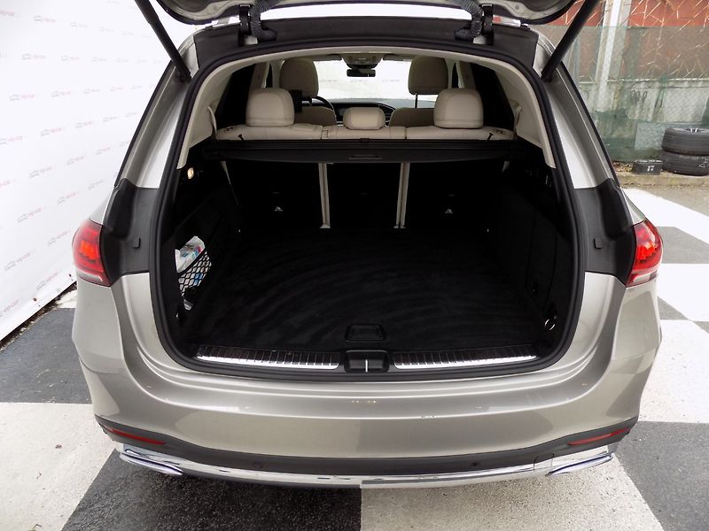 Mercedes-Benz GLE (2022) 400d/AMG-Line/4-Matic/Led/ - fotka 8 z 47