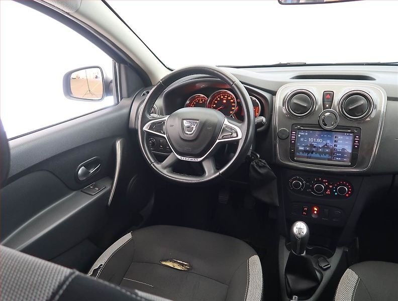 Dacia Logan (2019) Stepway 0.9 TCe, ČR,1.maj - fotka 7 z 16