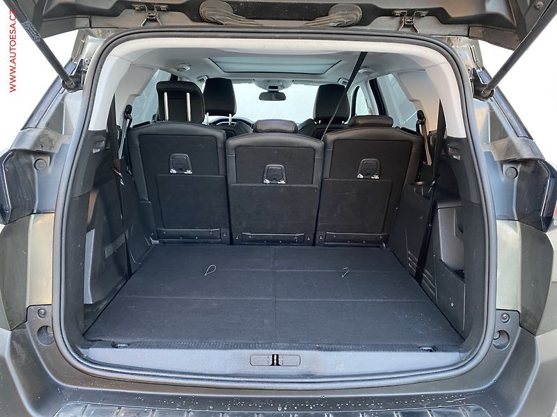Peugeot 5008 (2020) 1.5 HDi 7míst, 2.maj,ČR - fotka 7 z 17