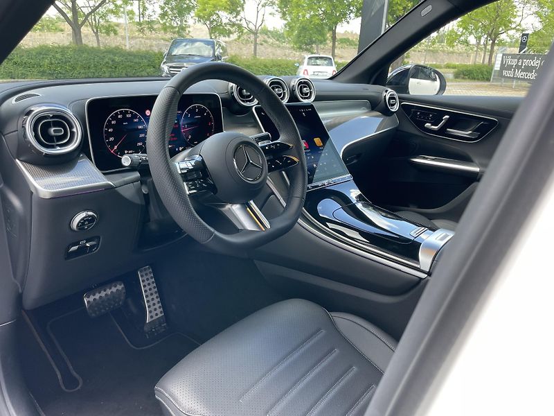 Mercedes-Benz GLC 200d 4Matic - fotka 9 z 28