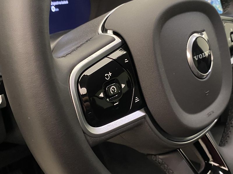 Volvo XC90 T8 AWD RECHARGE BRIGHT PLUS 7m - fotka 20 z 67