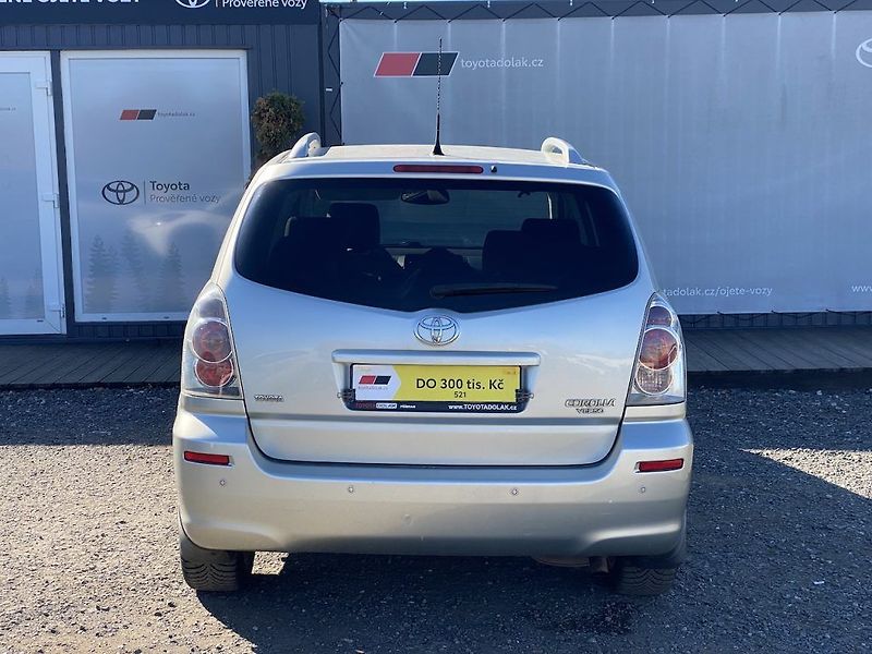 Toyota Corolla Verso 1.8i, ČR, automat, 2x kola - fotka 6 z 15