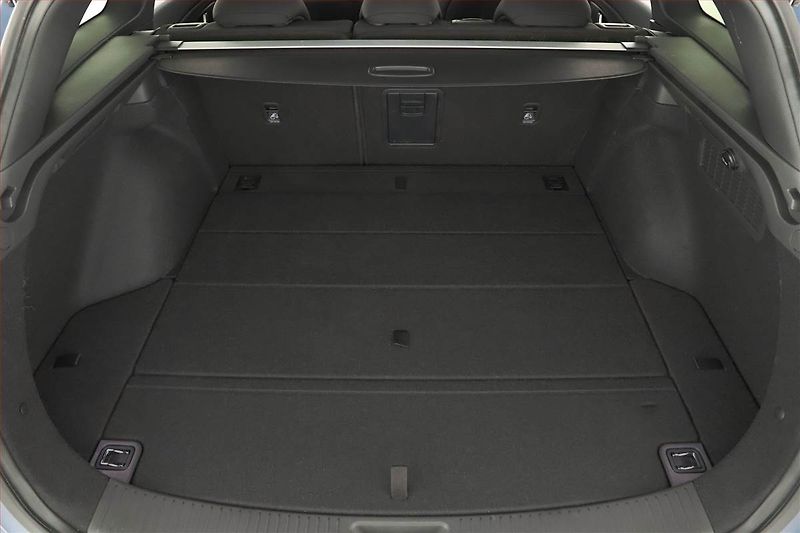 Hyundai i30 (2025) 1.5 T-GDI MHEV 48V, N-Line - fotka 11 z 15