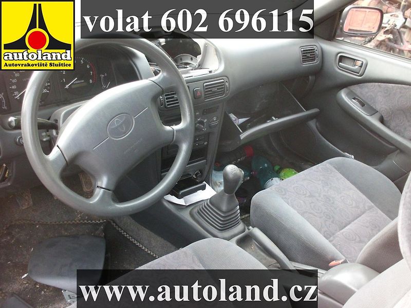 Toyota Corolla (1999) VOLAT 602 696115 - fotka 6 z 8