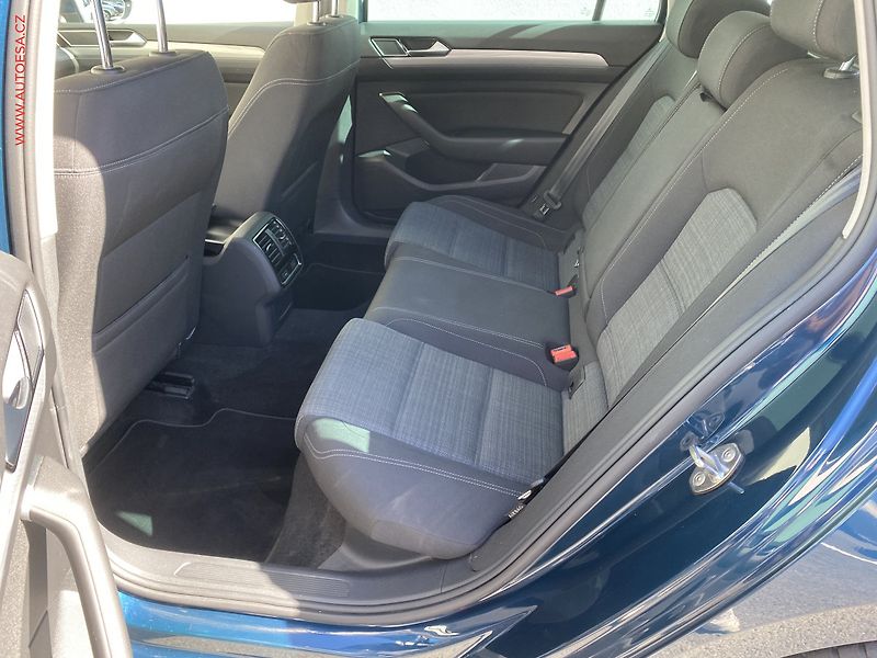 Volkswagen Passat (2020) 2.0 TDi, Business, navi, +ALU - fotka 10 z 18