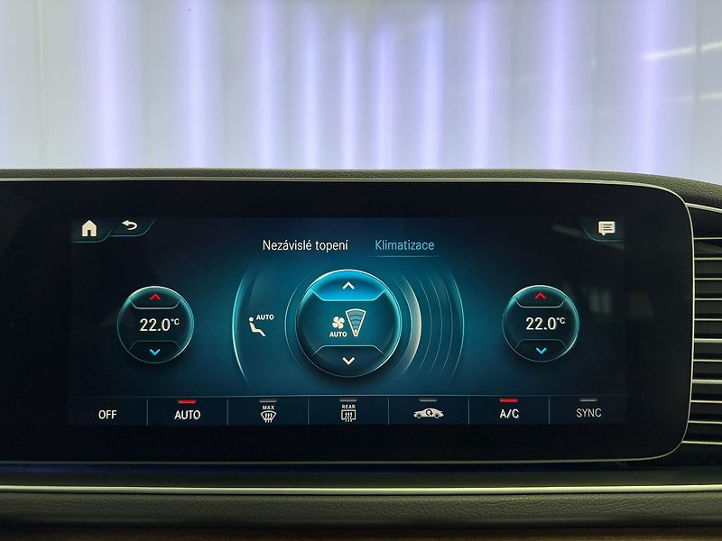 Mercedes-Benz GLE 400d 4MATIC AMG, AIRMATIC, WEB - fotka 17 z 30