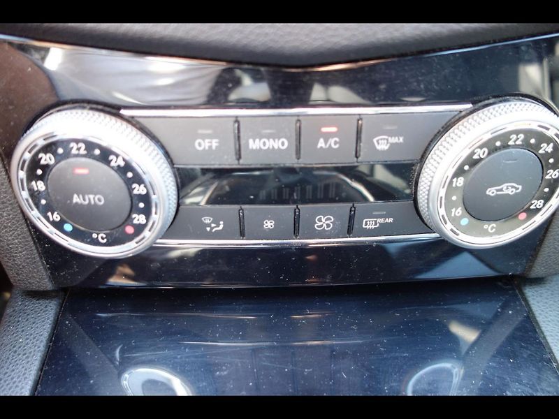 Mercedes-Benz Třídy C 200 CDi 100 kW STK07/2028 - fotka 29 z 34