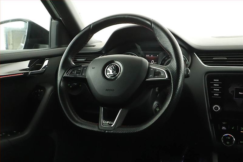 Škoda Octavia (2017) RS 2.0 TDI, Automat, Kůže - fotka 8 z 17