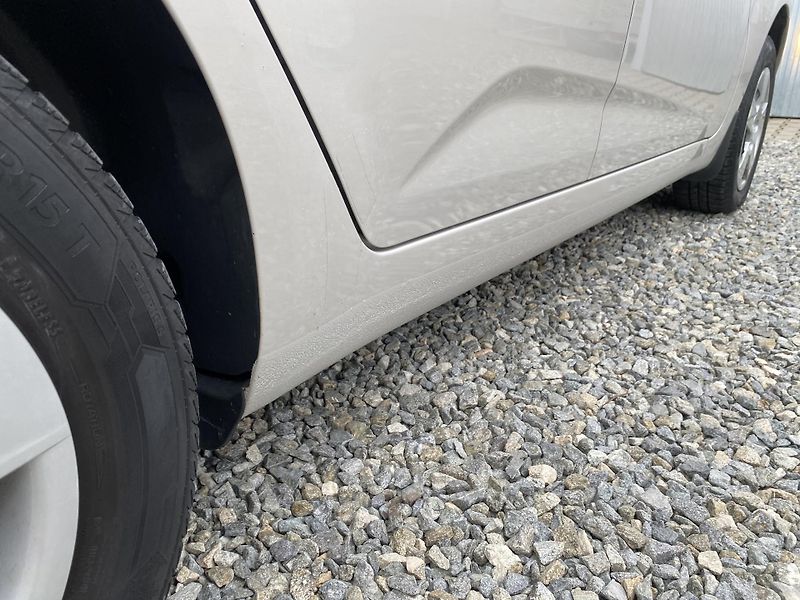 Kia Venga 1.4i 16v 90PS KLIMA SERVIS!!!  - fotka 47 z 144