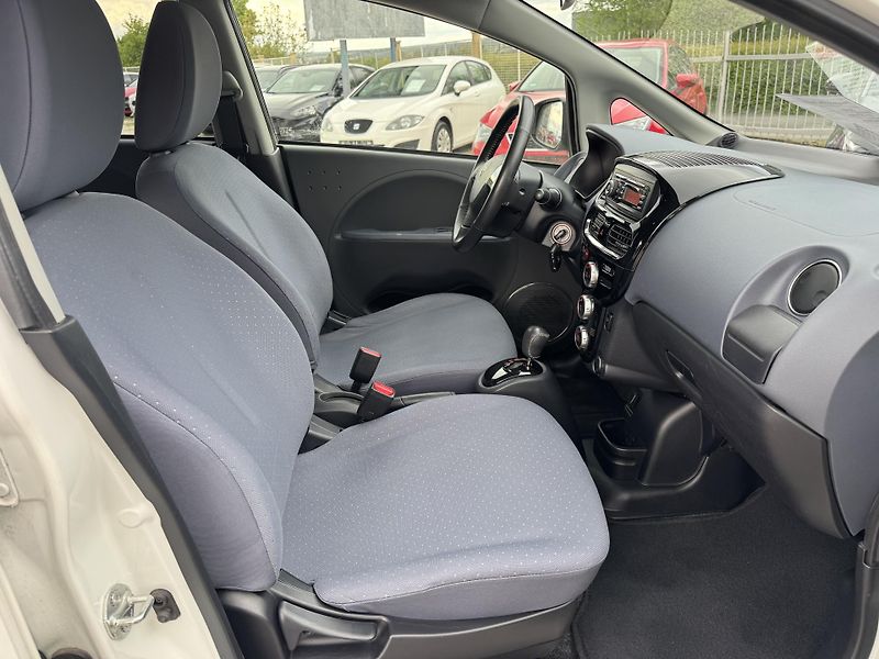 Peugeot iOn (2012) Elektro 16kwh 35kw  - fotka 18 z 26