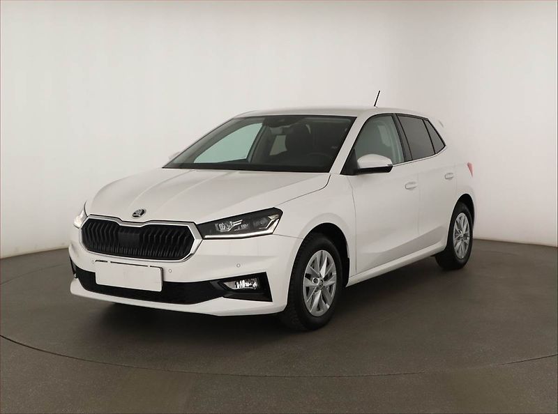 Škoda Fabia (2023) Style 1.0 TSI, ČR,1.maj - fotka 2 z 19