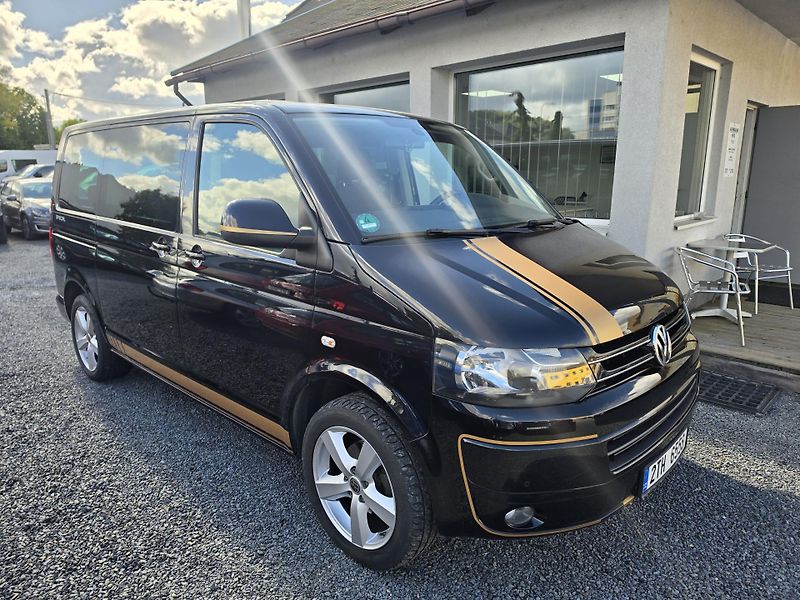 Volkswagen Multivan 2.0 TDI 7 Míst Special - fotka 1 z 22