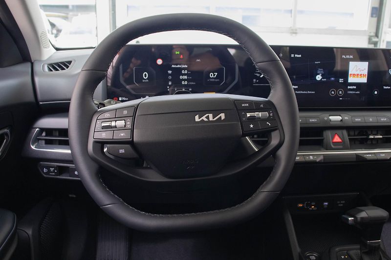 Kia K4 Sportswagon 1,6 T-GDi GPF 7DCT EXCLUSIVE - fotka 11 z 16