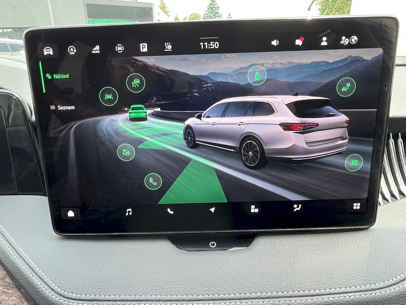 Škoda Superb (2025) 2.0 TDI 142kW 4x4 L&K Combi DS - fotka 27 z 32