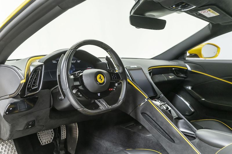 Ferrari Roma Giallo modena*krásná výbava - fotka 6 z 45
