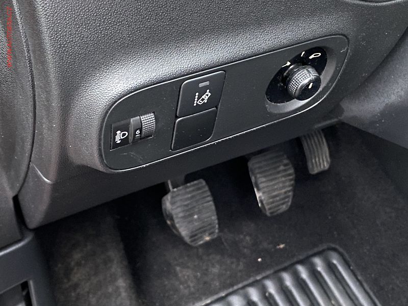 Citroën C3 (2017) 1.2, Feel - fotka 12 z 17