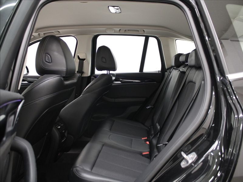 BMW X3 2,0 20xd 1.maj.ČR Výprodej! - fotka 7 z 25