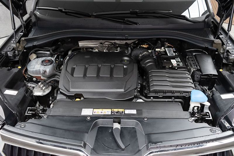 Škoda Kodiaq 2.0 TDI 110 DSG*TAŽNÉ*WEBASTO* - fotka 38 z 44