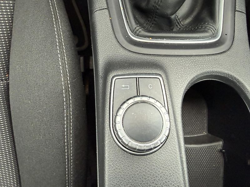 Mercedes-Benz Třídy B 180CDI TAŽNÉ - fotka 20 z 22