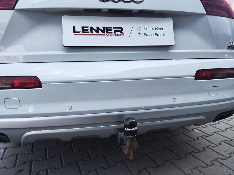 Audi Q7 3.0 TDI/200kW S-Line ČR - fotka 11 z 41