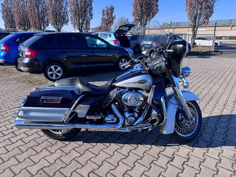 Harley-Davidson (2009) 1,6 57 KW VÝFUKY STK - fotka 5 z 22