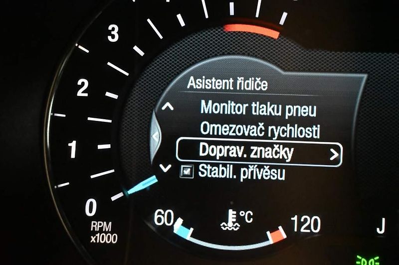 Ford S-MAX (2022) 2.0 ST-LINE LED Tažné 8AT ECOB - fotka 32 z 38