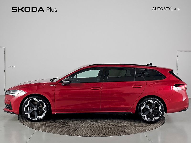 Škoda Superb (2025) Combi 2.0TSI 195kW 4X4 SPORTLI - fotka 3 z 35