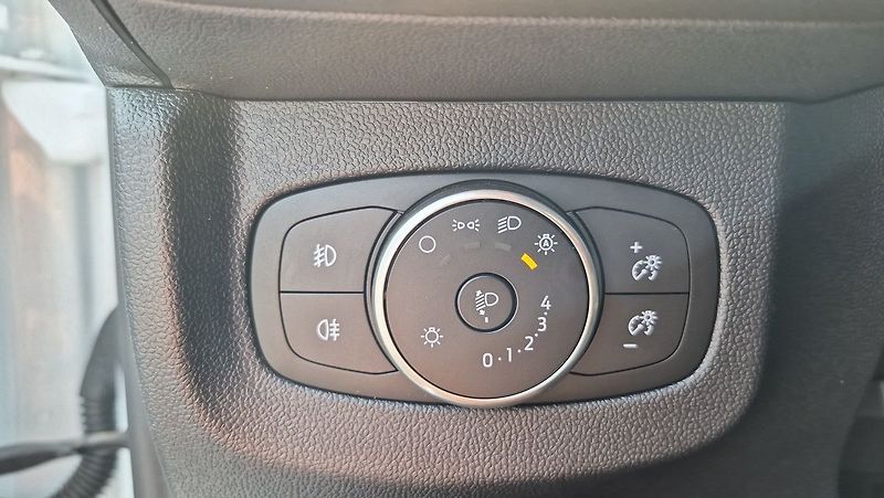 Ford Transit Courier 1,0 ECB Trend - fotka 19 z 21