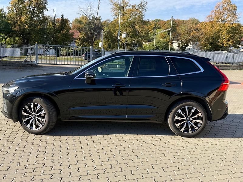 Volvo XC60 (2023) - fotka 3 z 4