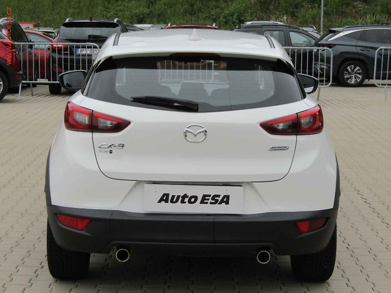 Mazda CX-3 (2017) 2.0 i, ČR, Navi, AC, tempo - fotka 5 z 17
