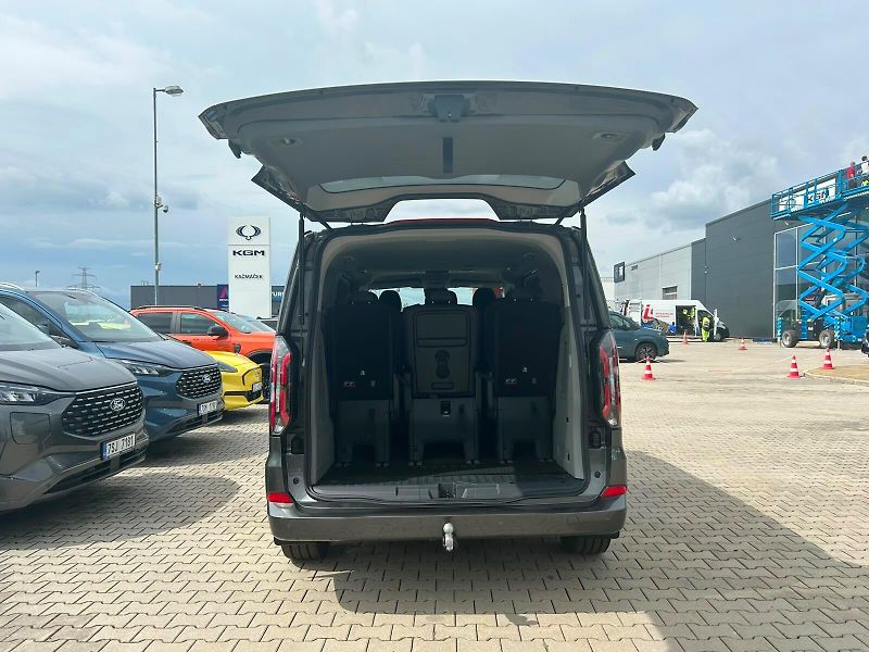 Ford Tourneo Custom (2026) Titanium X L1, Tourneo, 2.0 Ec - fotka 9 z 20