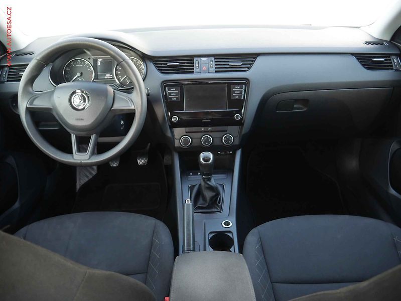Škoda Octavia (2017) 1.4 TSi, Active - fotka 8 z 14