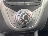 Hyundai ix20 (2014) 1.6 CRDi, AC - náhled 13