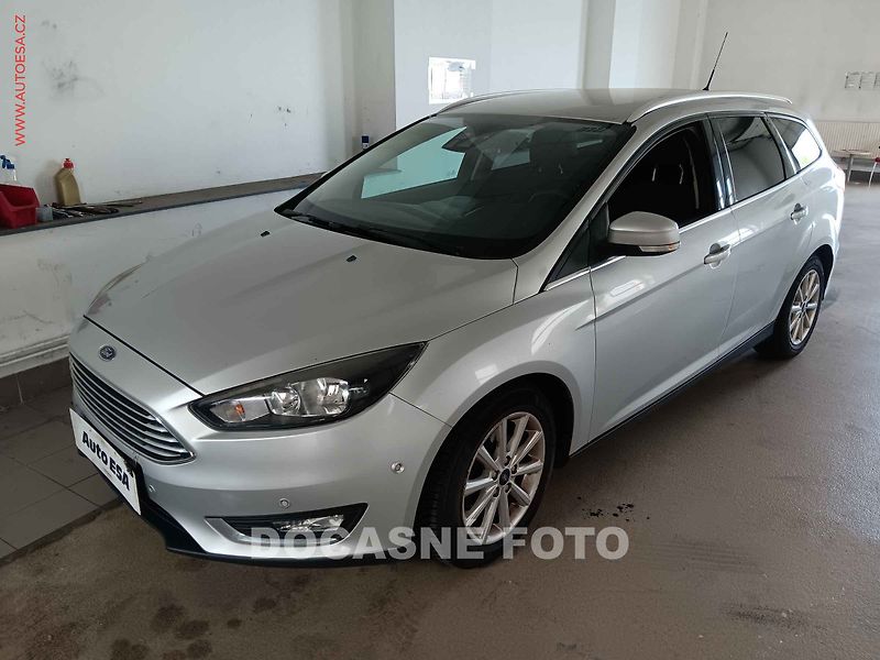 Ford Focus (2016) 1.5TDCI, ČR, servis.kniha - fotka 1 z 3