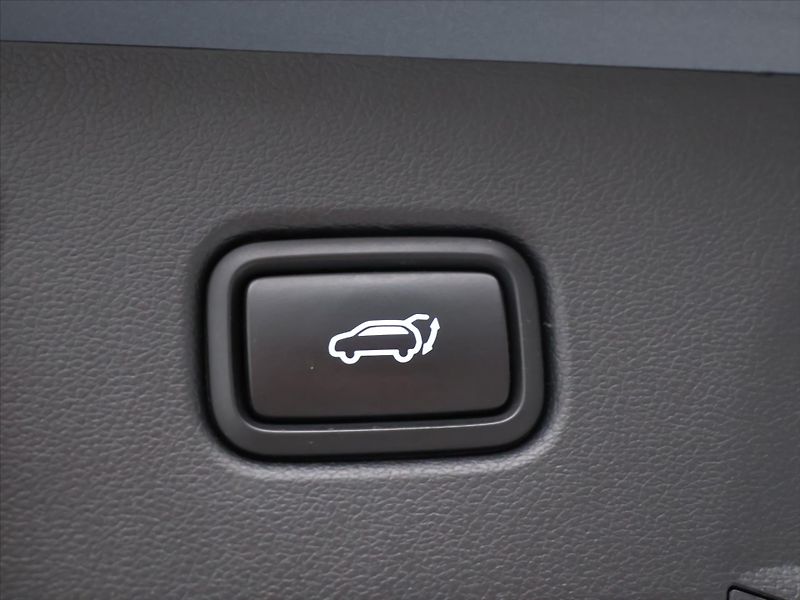 Hyundai Tucson 1,6 CRDi MHEV 100kW Style - fotka 11 z 33