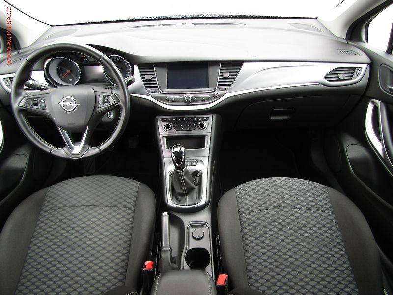 Opel Astra (2019) 1.6 CDTi, ČR, servis.kniha - fotka 8 z 19