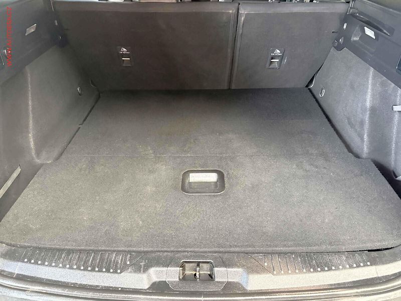 Ford Focus (2019) 1.0 EB, ST-Line, LED, navi - fotka 7 z 19