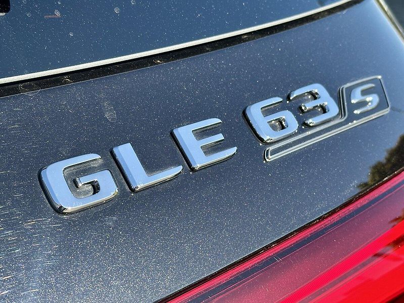 Mercedes-Benz GLE (2025) AMG 63 S 4MATIC+ - fotka 10 z 35