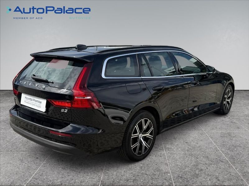 Volvo V60 2,0 I B3 CORE AT 120kW - fotka 4 z 17