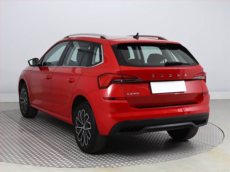 Škoda Kamiq (2020) 1.5 TSI - fotka 4 z 17