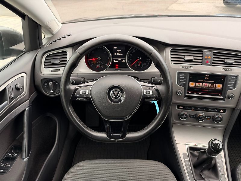 Volkswagen Golf (2015) Variant 1.6TDI 4Motion 81kW - fotka 12 z 37