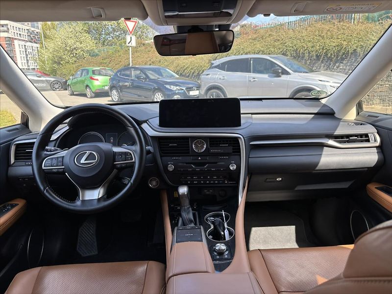 Lexus RX 2,0 i 175kW AT 4x4 Limited edi - fotka 9 z 47